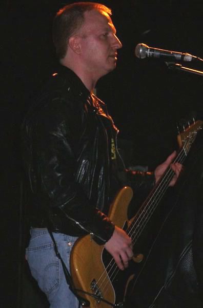 Andy Ramoniac playing bass with the Ramoniacs!