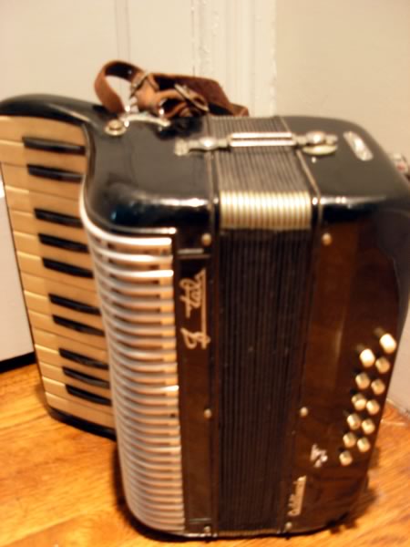 Accordion of unknown make owned by Andy Ramoniac