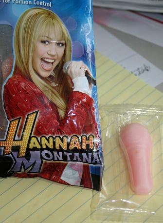 Hannah Montana gummi microphone