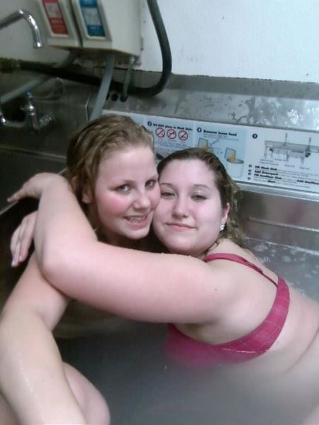 KFC employees using the kitchen sink as a hot tub KFC employees using the kitchen sink as a hot tub