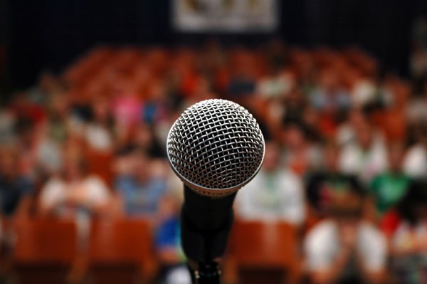 microphone audience