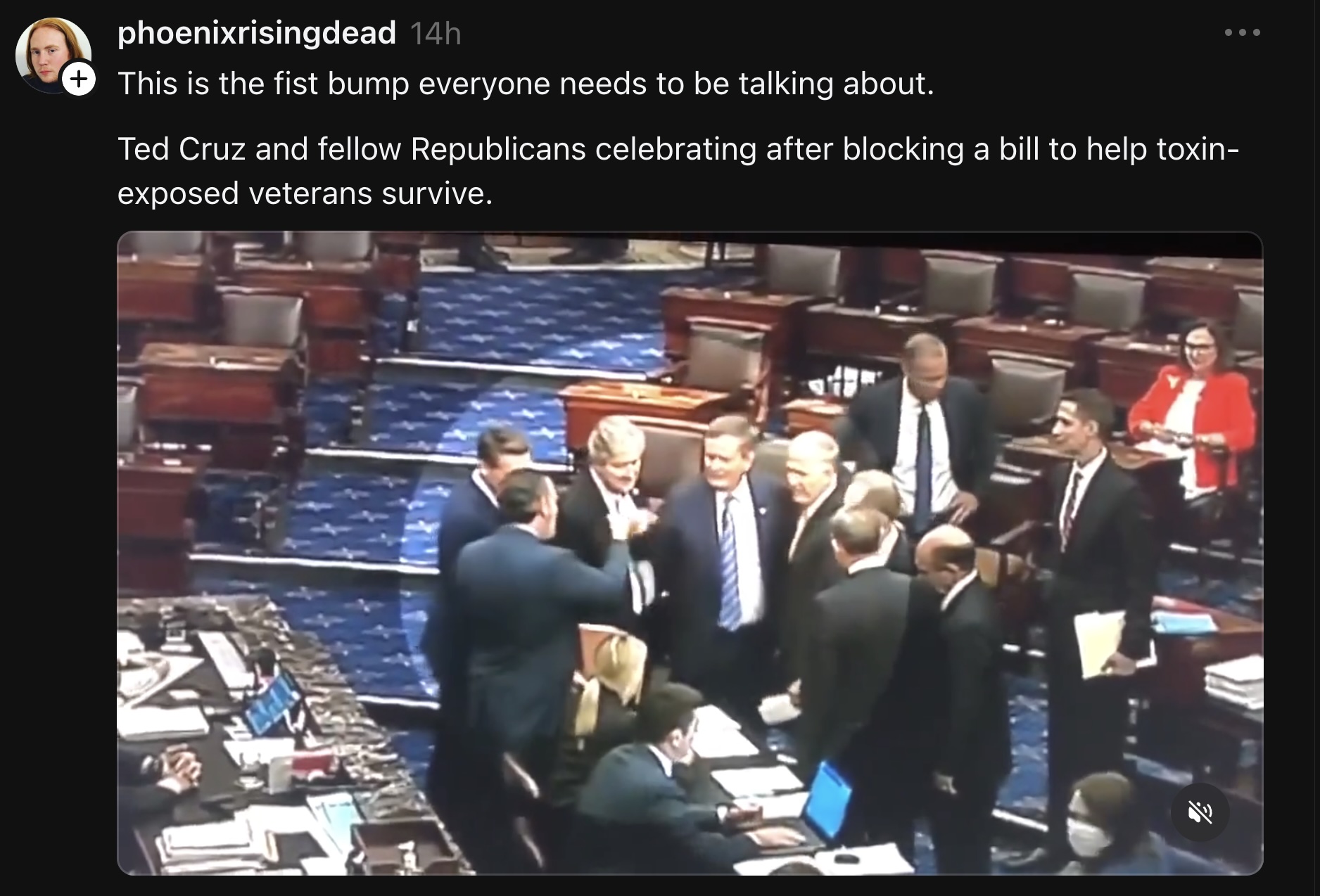 ted-cruz-fist-bump